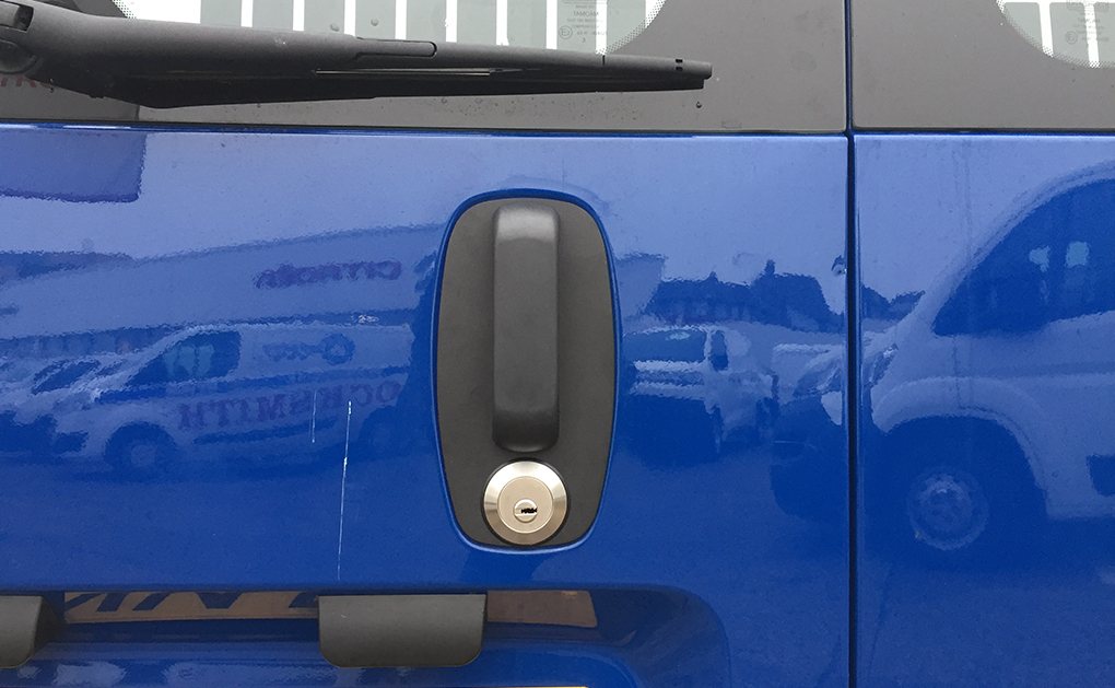 L4V Slamhandle in situ